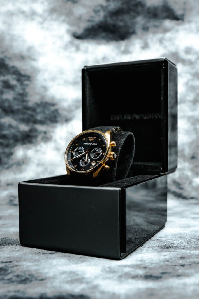 overexpose_product_photography_iceland_watch